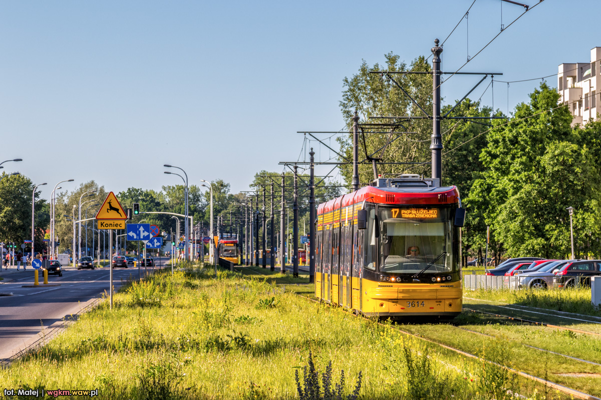 3614
W zwiÄzku z pracami remontowymi na kraĹcu Metro MĹociny, linia 2 zostaĹa zawieszona. W zamian uruchomiono zastÄpczÄ liniÄ autobusowÄ Z-2, a takĹźe wydĹuĹźono wybrane kursy linii 17 do kraĹca Nowodwory.
