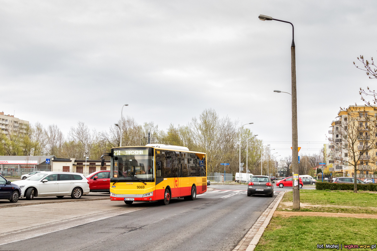 9069
Z pozdrowieniami dla prowadzÄcego :)

Słowa kluczowe: Domas