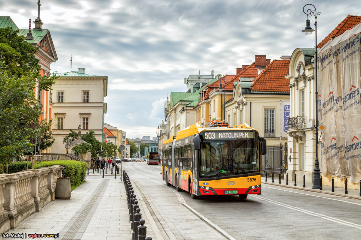 5876
CaĹkiem sporo jest juĹź tych elektrykĂłw. Szkoda, Ĺźe nie idzie to w parze z Ĺadowarkami...

