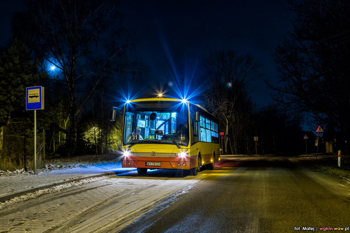 413
Pierwsze dni funkcjonowania GPA nie byĹy zbyt Ĺatwe - miaĹem okazjÄ w styczniu przejechaÄ siÄ raz w tym nowym systemie transportu publicznego dawnym Autosanem z EEC :) Autobus bardzo przyjemny w prowadzeniu, jedynÄ wadÄ byĹo niedziaĹajÄce ogrzewanie w kabinie kierowcy, co w zimÄ byĹo dosyÄ uciÄĹźliwe.
