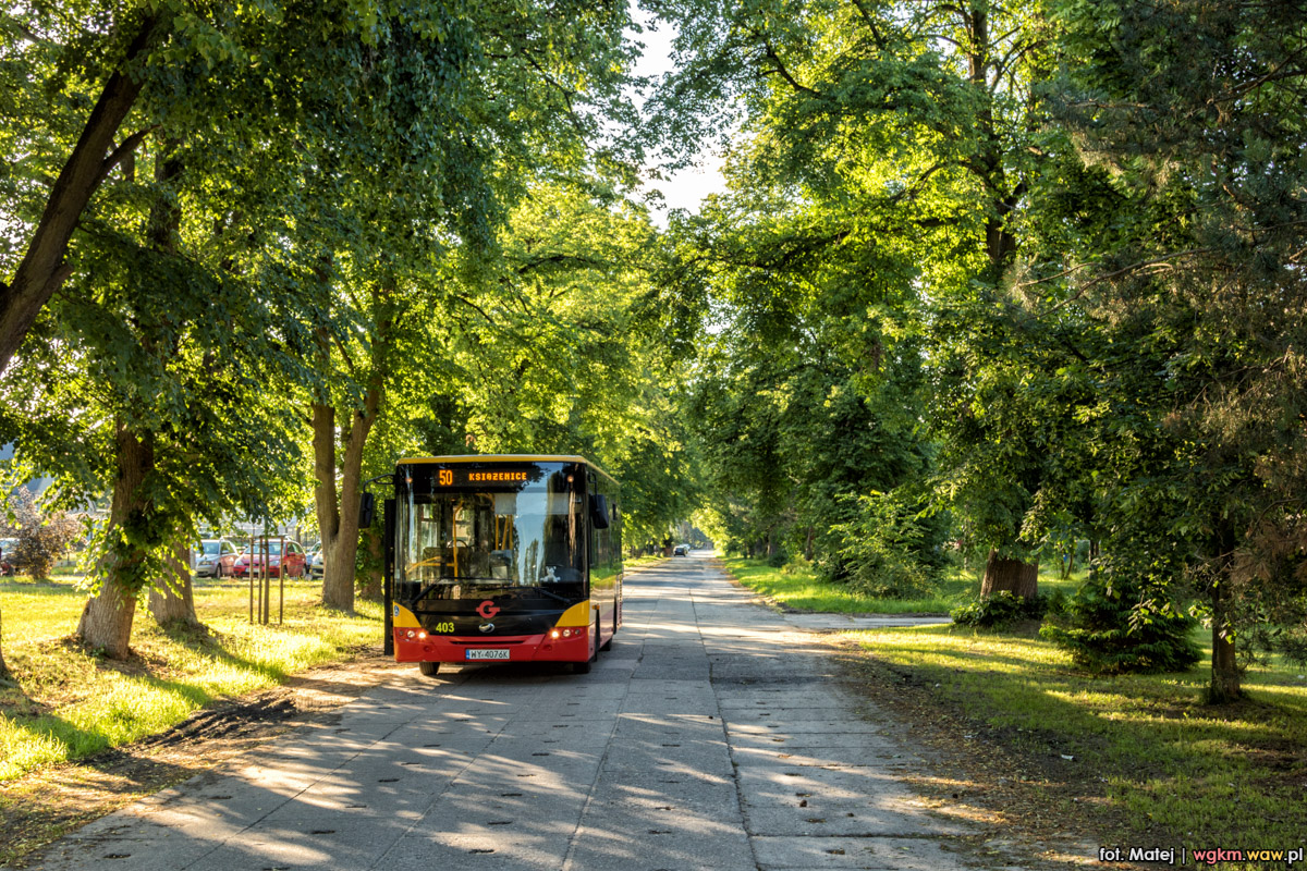 403
Linia 50 ĹÄczy w dni robocze Grodzisk Mazowiecki z KsiÄĹźenicami i jest typowo szkolnÄ liniÄ. Na widocznym zdjÄciu ZAZ w trakcie fotostopu podczas obsĹugi prywatnego przejazdu, ktĂłry zostaĹ zorganizowany dziÄki uprzejmoĹci firmy Sebus.
