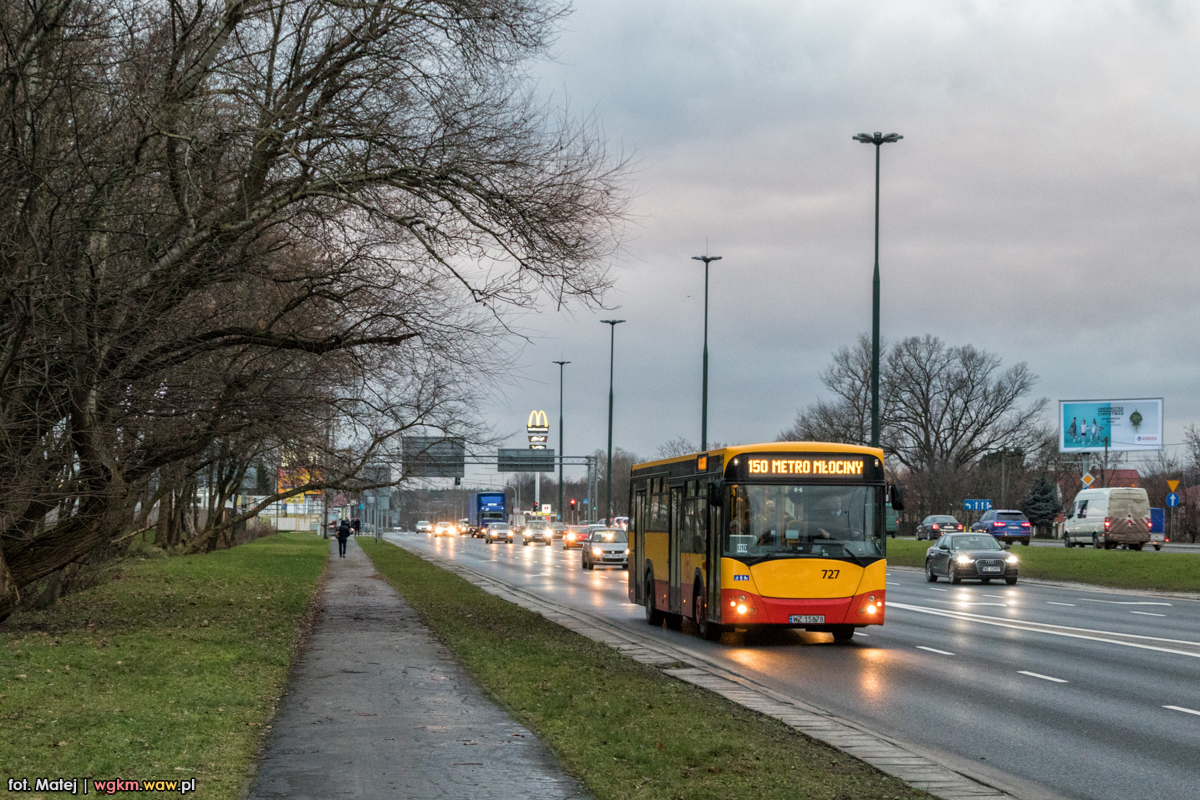 727
Na dodatkach 150 pojawiajÄ siÄ zazwyczaj Jelcze, zarĂłwno te ktĂłre KMĹ dawniej posiadaĹa, jak i "ĹwieĹźe" nabytki z MZA. ArtykuĹ o Ĺomiankach pojawi siÄ wieczorem.
Słowa kluczowe: M121M