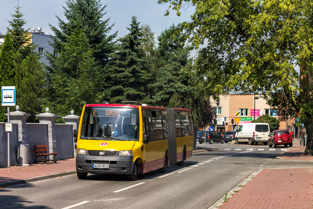 WGM 48J6
Tymczasem w Grodzisku Mazowieckim postanowiono wysĹaÄ na niektĂłre linie wiÄkszy tabor. W tym celu sprowadzono z Leeuwarden prototypowe egzemplarze VDL Berkhof ProCity FryBUS. Dzisiaj jeden z nich wyjechaĹ na bardzo popularnÄ liniÄ ĹÄczÄcÄ Szpital z Os. Kopernika
