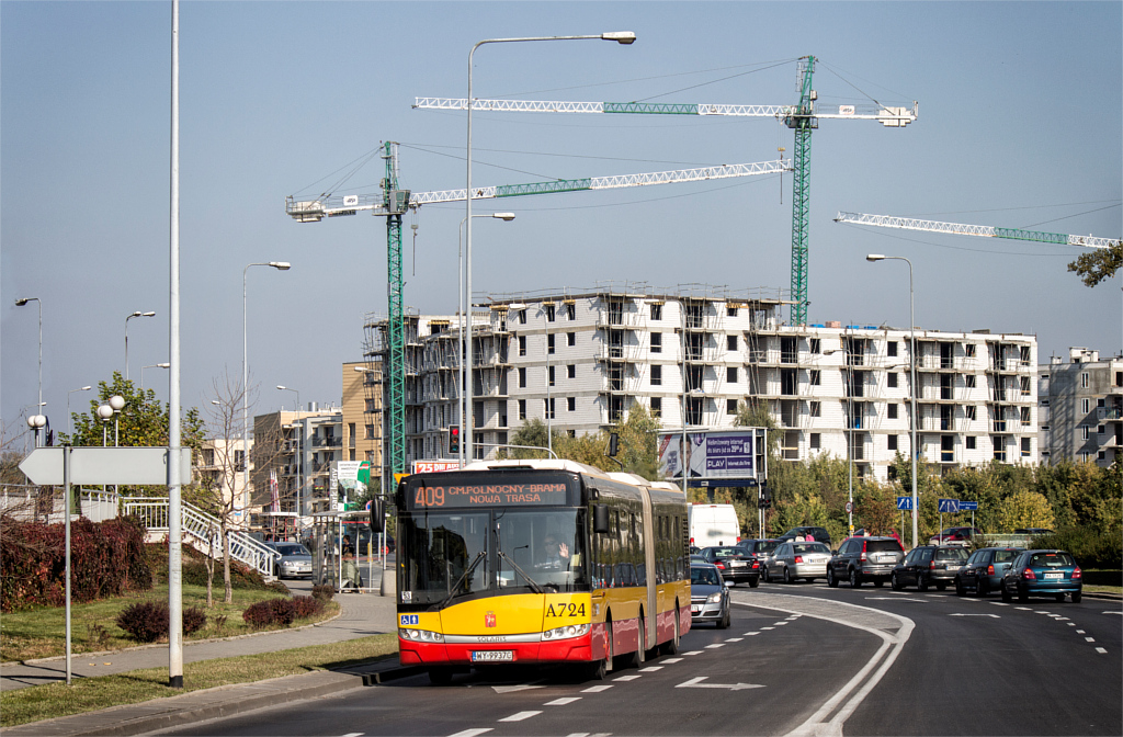 A724
409 od dzisiaj ujrzymy na BrĂłdnie. Tak samo, jak StalowÄ, czy Mobilis na tej linii.
Słowa kluczowe: MOBSU18