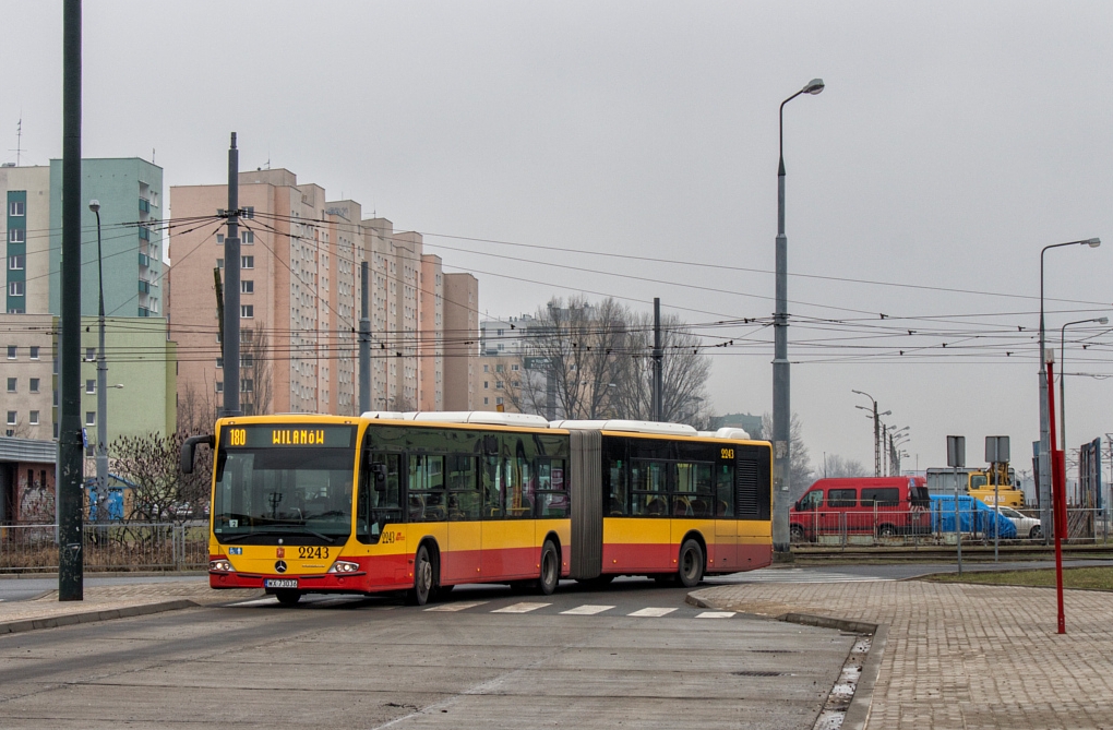 2243
180 jeĹşdziĹo przez ten czas na Nowe Bemowo.
Słowa kluczowe: Objazd