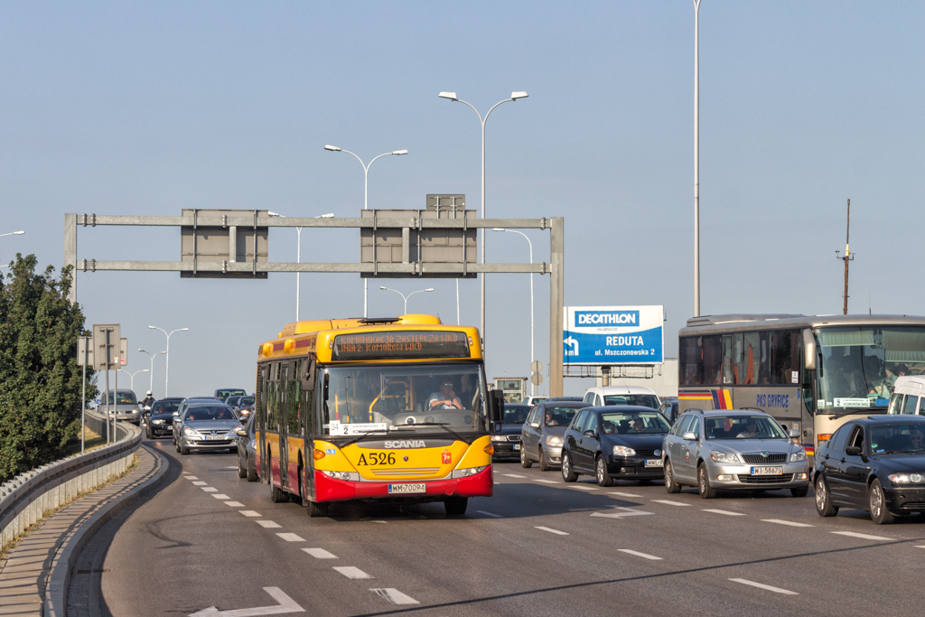 A526
Linia 2, kursujÄca we wszystkie dni tygodnia z Warszawy ĹrĂłdmieĹcie WKD do Komorowa. Po prawej stronie widoczny autobus z PKS Gryfice na tej samej linii. Scania prĂłbuje ominÄÄ korek jadÄc doĹem i rzeczywiĹcie jej siÄ to udaje :)
Słowa kluczowe: ZaWKD