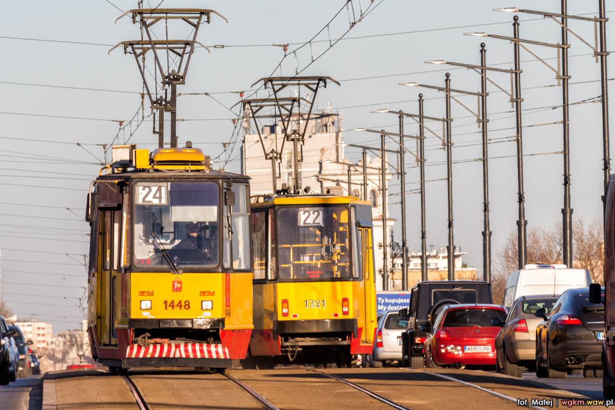 1448+1447
Korki, korki... Podczas zamkniÄcia Mostu Ĺazienkowskiego najsensowniejsze byĹo przedostanie siÄ na drugÄ stronÄ WisĹy tramwajem. 
