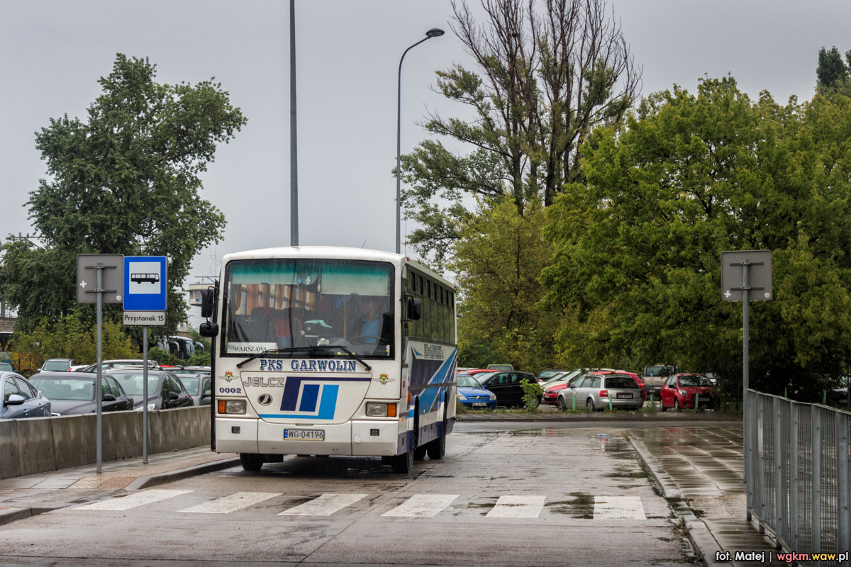 0002
Jelcz T120, rok produkcji: 2000 wĹaĹnie zakoĹczyĹ kurs Garwolin - Warszawa.
