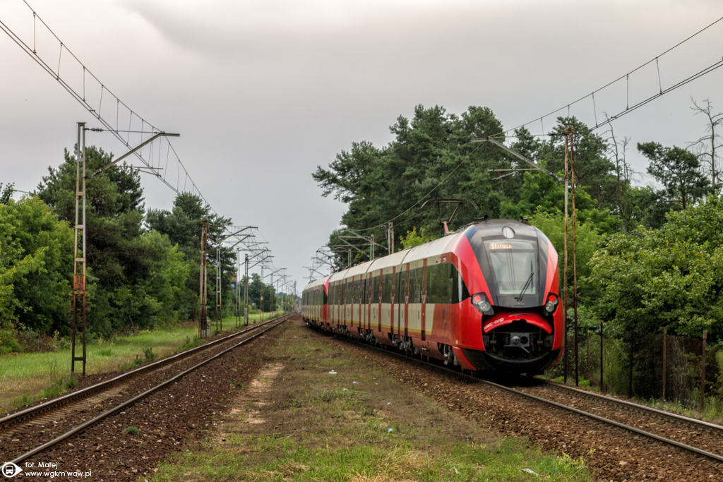 19WE-001
Teraz tam trochÄ wiÄcej zamieszania jest przez budowÄ tunelu w MiÄdzylesiu, jeden z torĂłw takĹźe jest wyremontowany.
