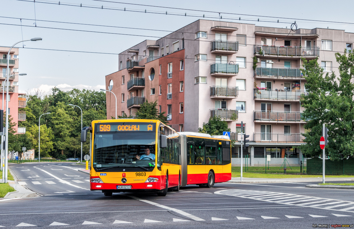 9803
Ciekawostka na 509 - Mobilis na popoĹudniowej wtyczce. DziÄki za cynk!
Słowa kluczowe: Domas