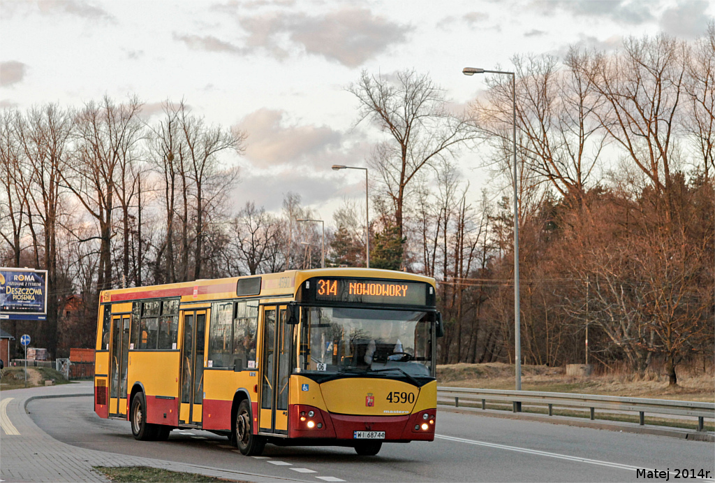 4590
BiaĹa dama zmierza ku Nowodworom. Ona przetrwaĹa, jej "mĹodszy" brat - 4730 niestety dzisiaj zawiniĹ.
Słowa kluczowe: M121M