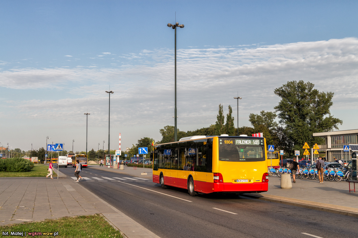 9304
MAN-y obstawiaĹy dzisiaj 123 i 146.
