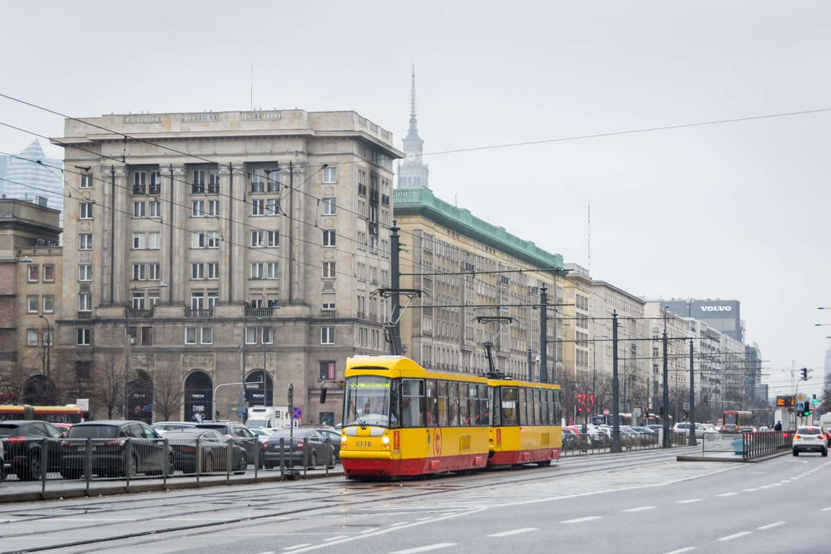 2116+2117
Na tle historycznej zabudowy MDMu, wpisanej przed dwoma laty do rejestru zabytkĂłw.
Słowa kluczowe: Architektura