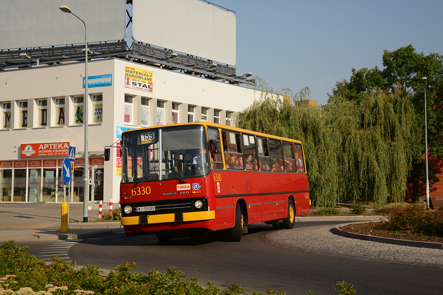 6330
Czerwoniak oĹwietlony sierpniowym sĹoĹcem mknie w stronÄ Siekierek.
Słowa kluczowe: IK260