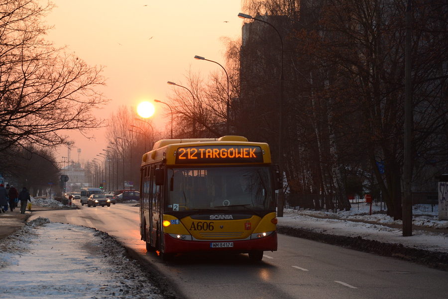 A606
Słowa kluczowe: WschĂłd