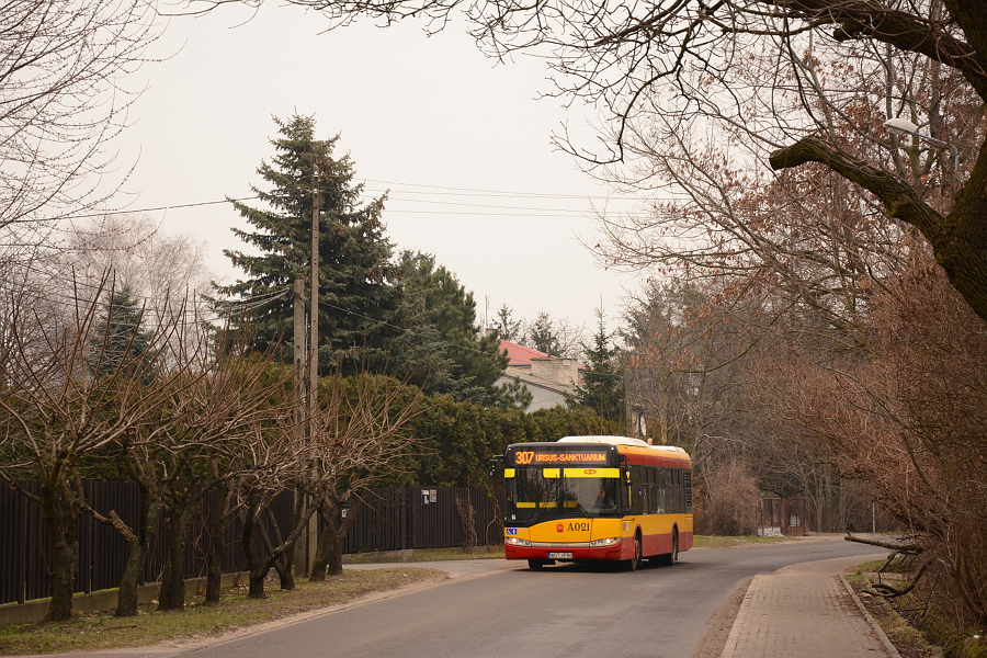 A021
No proszÄ, pierwsze foto linii i od razu za-Solina w postaci Urbino 12.
Słowa kluczowe: DziwadĹo MOBSU12_2