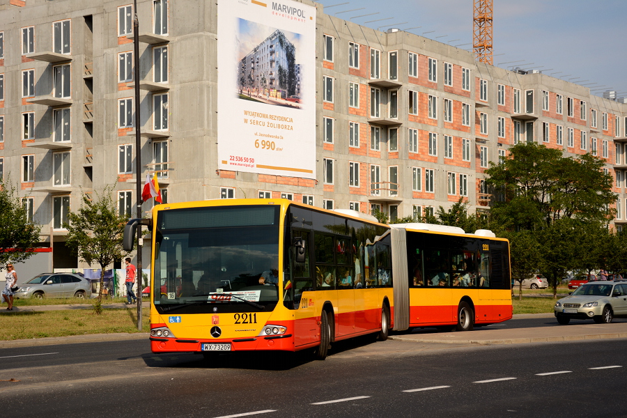 2211
Kebab na 944.
Słowa kluczowe: PW2013