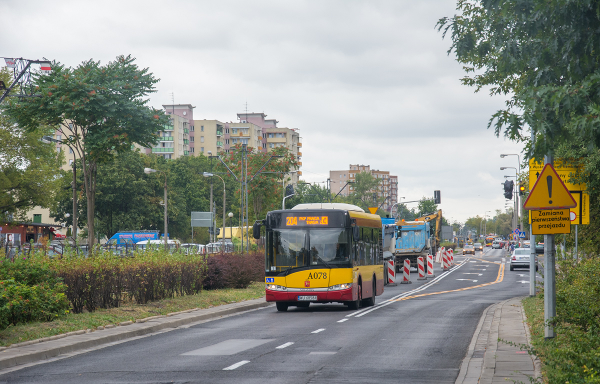 A078
204 na objeĹşdzie spowodowanym zamkniÄciem ulicy Bartniczej.
Słowa kluczowe: Objazd MOBSU8,6