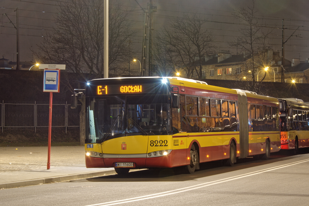 8222
Nowa dowozĂłwka GocĹawia do metra.
