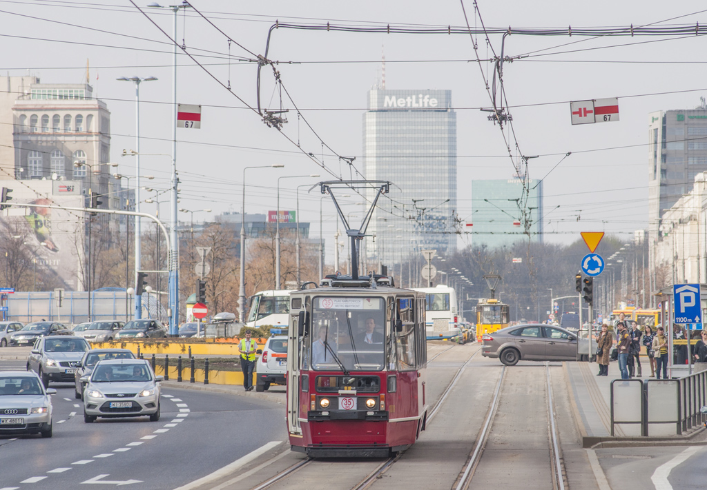 1001
Najnowszy zabytek TW tego dnia jeĹşdziĹ solo.
Słowa kluczowe: 35lecieKMKM