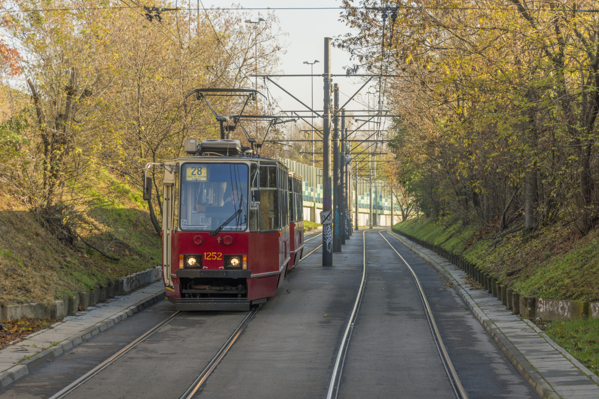 1252+1251
Zjazd z porannego dodatku.
