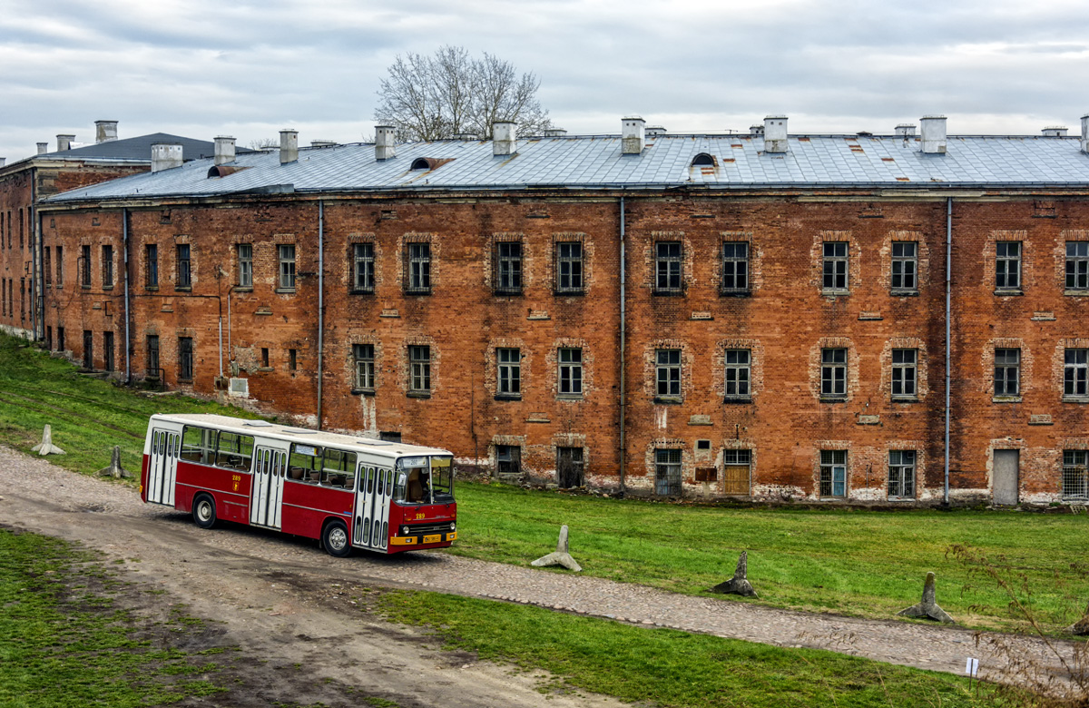 289
Słowa kluczowe: Architektura 289-16.11.2019 IK260