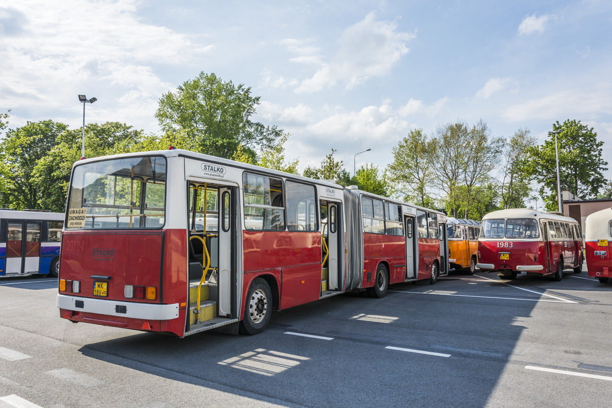 WK 18V
Ikarus 280.26 z rocznika 1990 doĹÄczyĹ do kolekcji firmy Stalko, odkupiony z Warbusa.
Słowa kluczowe: IK280 272MEX