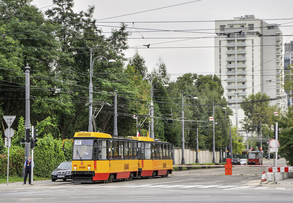 1436+1435
Praski skĹad gotowy do kolejnego kĂłĹka na 40.
