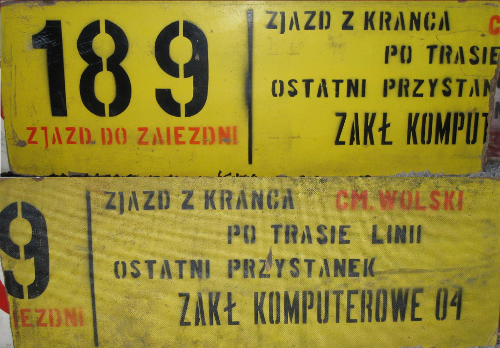 Decha zjazdowa - 189
Zajezdnia R-11
Dawniej 189 jeĹşdziĹo tylko do Cmentarza Wolskiego.
