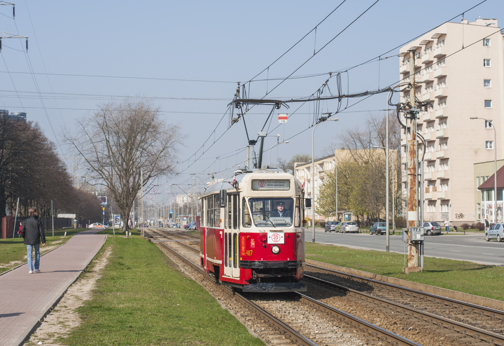407
Słowa kluczowe: 35lecieKMKM Konstal13N
