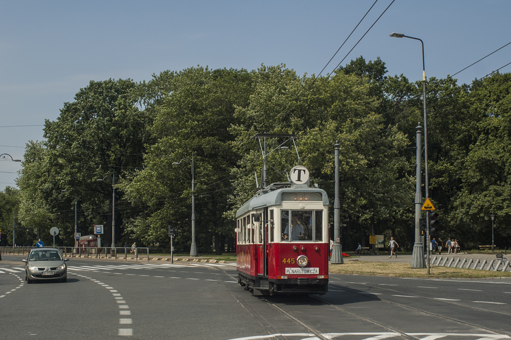 445
Słowa kluczowe: 20sezonTetki
