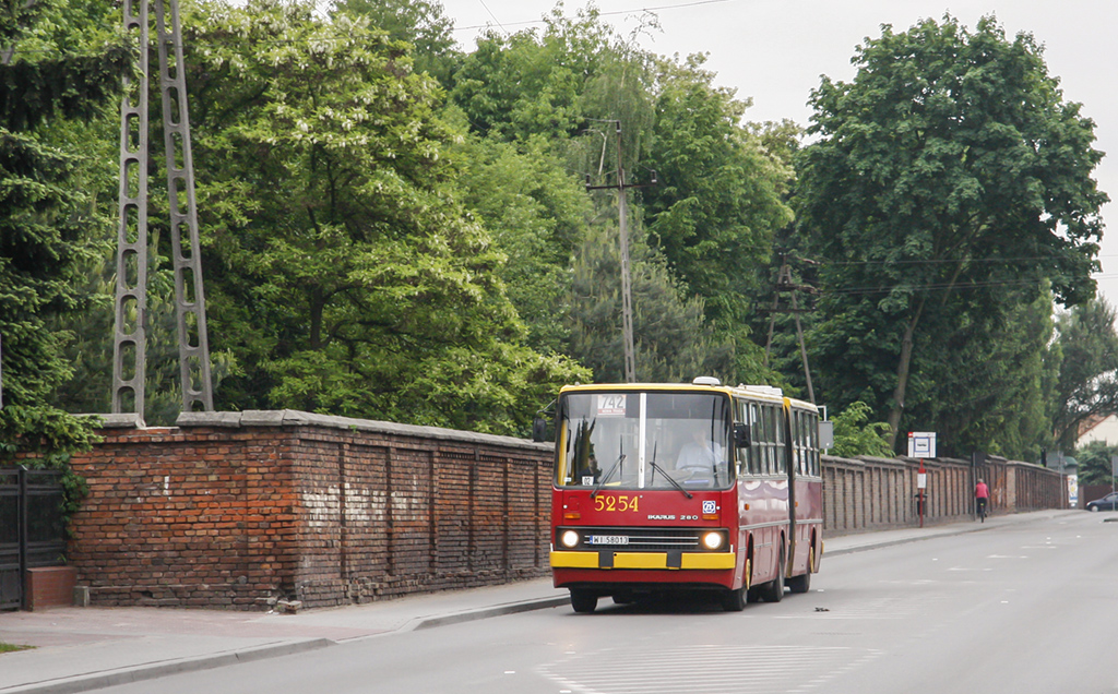 5254
Słowa kluczowe: IK280