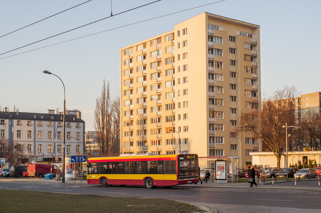 A141
KolejnÄ z nowoĹci jest podziaĹ linii 159 na 155 oraz 159. Tutaj 155 oczekuje na przystanku poczÄtkowym na odjazd w kierunku pÄtli KoĹo.
Słowa kluczowe: MOBSU12_1