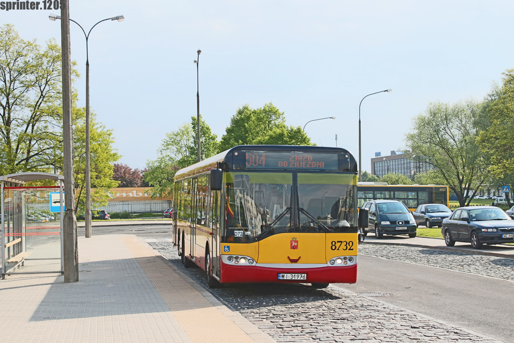 8732
Bardzo ciÄĹźko jest zrobiÄ zdjÄcie wtyczkowego kursu linii 504 ze sĹoĹcem. MoĹźna wiÄc po cichu liczyÄ na pochmurnÄ pogodÄ, albo... wĹÄczyÄ tryb HDR. ;)
Słowa kluczowe: SU15