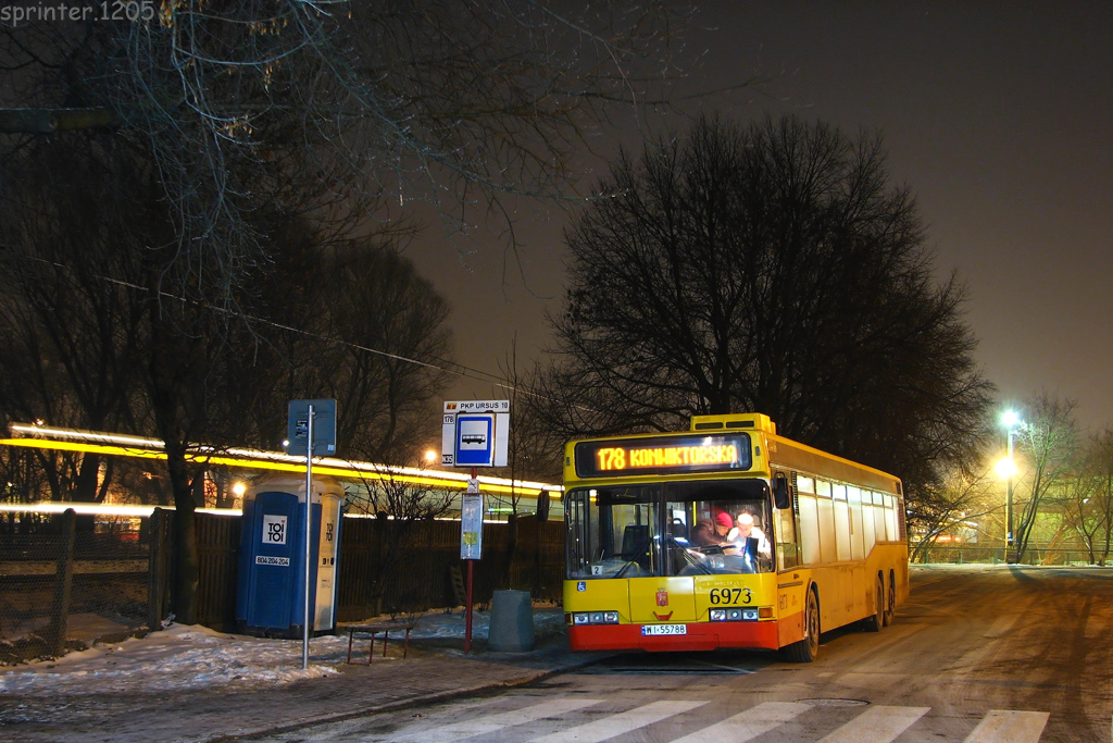 6973
ZdjÄciem wczorajszego dziwadĹa na 178 witam wszystkich przeglÄdajÄcych galeriÄ.
Słowa kluczowe: DziwadĹo N4020