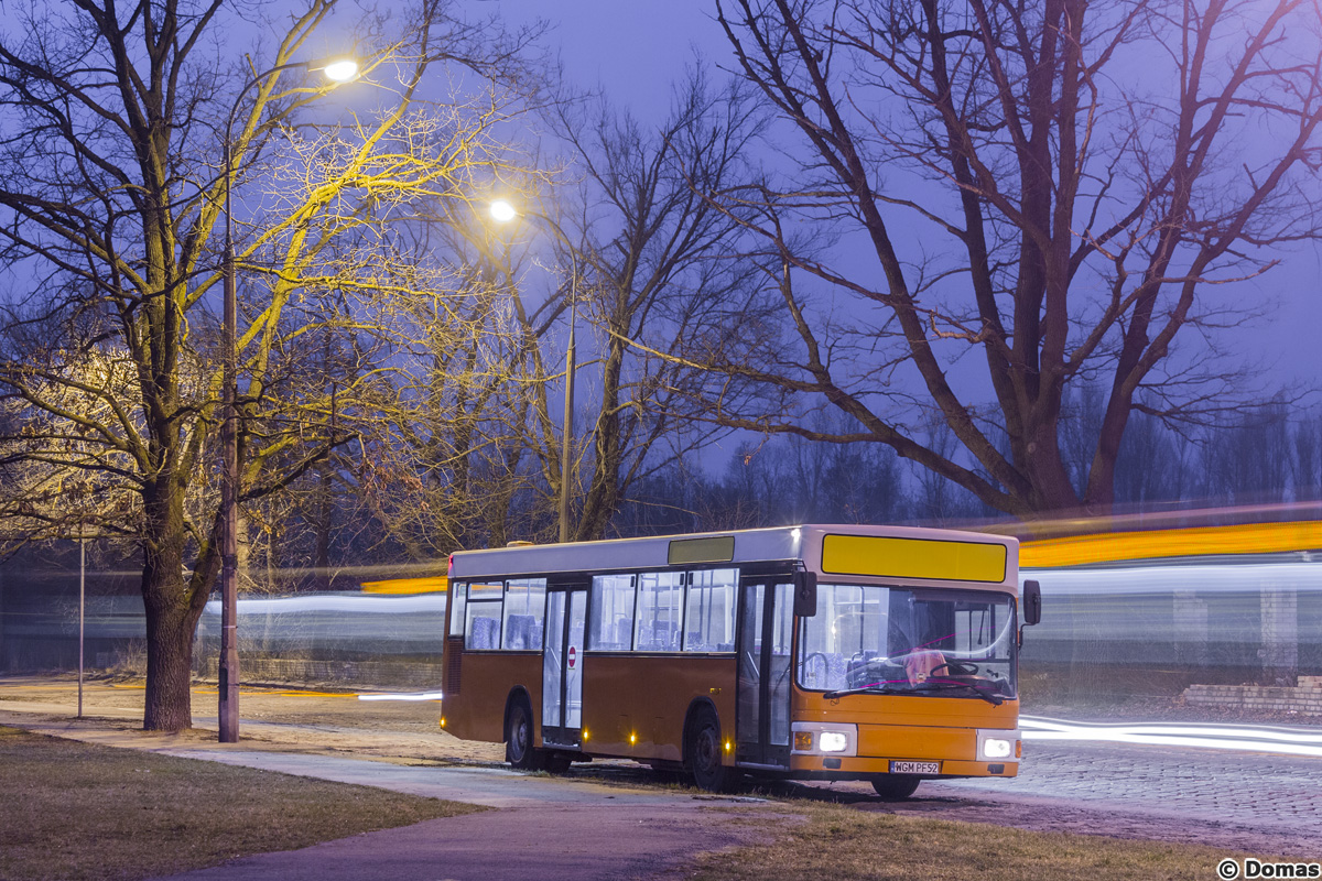 00101
W nawiÄzaniu do komentarza pod zdjÄciem Ficka - jak widaÄ 00101 pojawiaĹ siÄ na Kupiecbusie.
