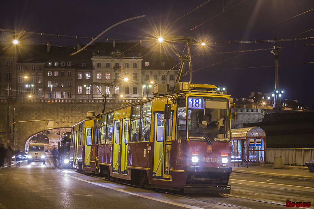 1218+1219
StopiÄtka wieczorowÄ porÄ obsĹuguje przystanek Stare Miasto
