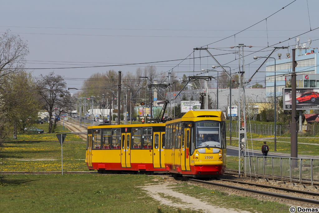2100+2101
Ostatnie chwile [i]delfinĂłw[/i] na "Woli".
