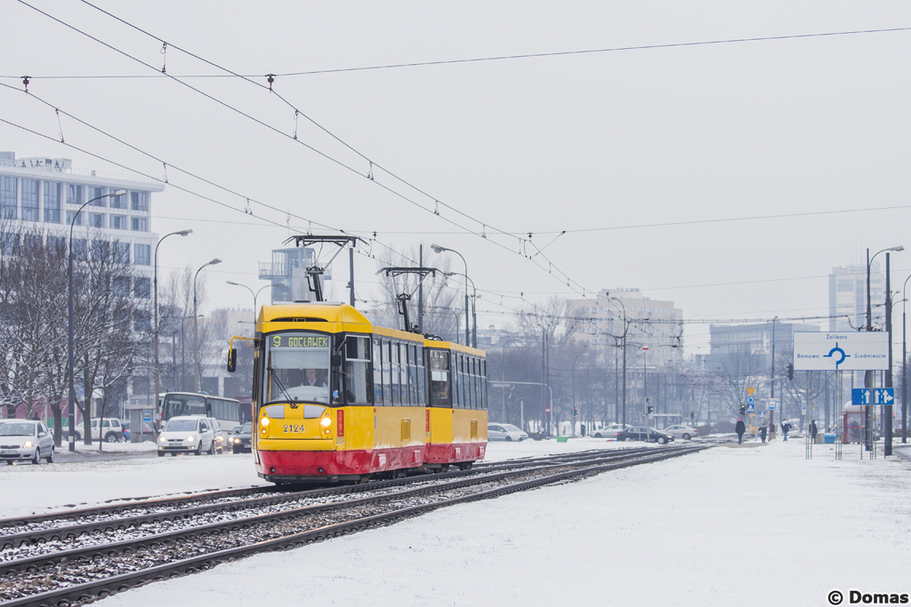 2124+2125
PopoĹudniowy wyjazd dodatku na 9-kÄ - dojazd, dwa kĂłĹka i zjazd.
