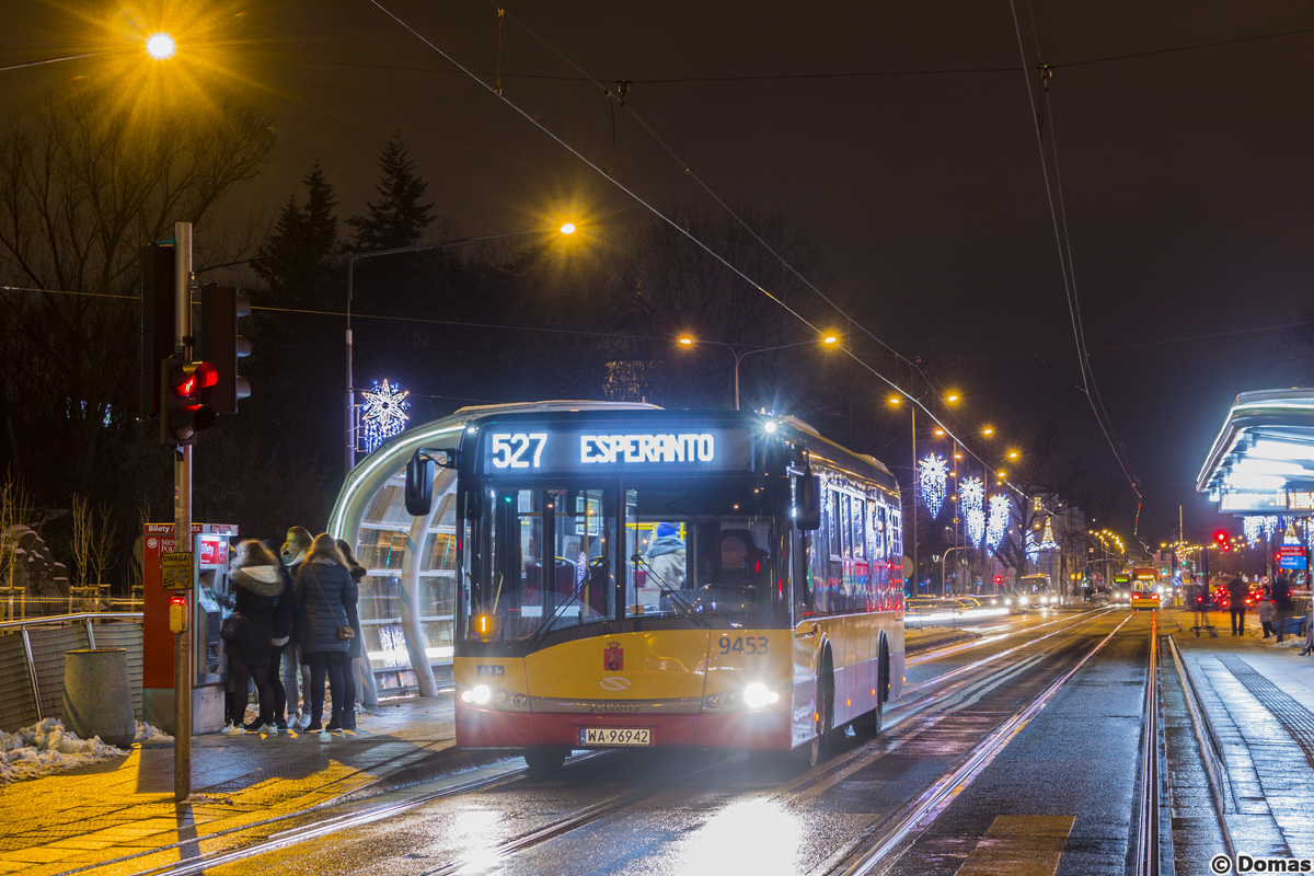9453
W zwiÄzku z uroczystym wĹÄczeniem iluminacji na Krakowskim PrzedmieĹciu na ciÄg alei SolidarnoĹci zostaĹ wysĹany dodatkowy tabor - autobusy w kierunku Starego Miasta od strony mostu wĹÄczaĹy siÄ z przystanku Piotra Skargi jako 527. Jak rĂłwnieĹź widaÄ coraz Ĺmielej ajenci sÄ wykorzystywani do rĂłĹźnego rodzaju nieplanowych zasileĹ.
Słowa kluczowe: Zasilenie
