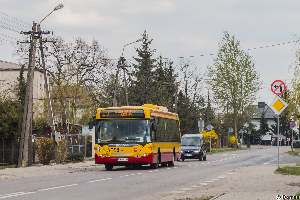 A598
Kolejna ciekawostka na liniach lokalnych w wykonaniu PKS Grodzisk Mazowiecki.
Słowa kluczowe: DziwadĹo