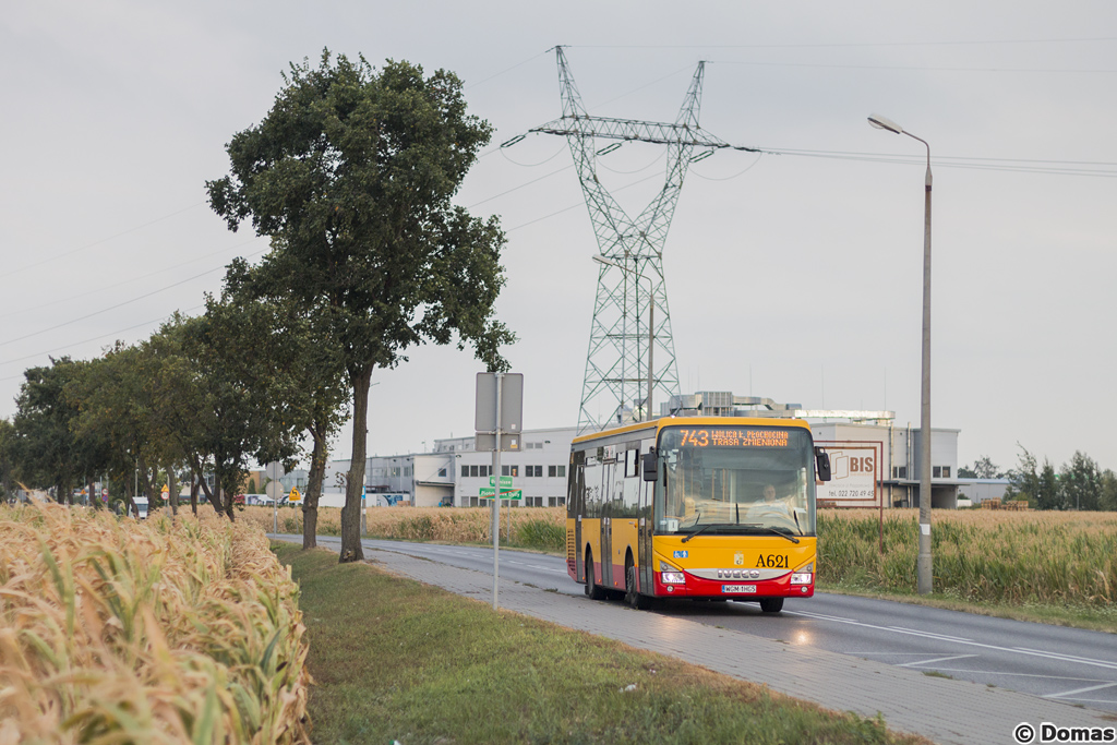A621
W zwiÄzku z przebudowÄ ulicy Wojska Polskiego i ulicy Sochaczewskiej w miejscowoĹci Macierzysz od wczoraj linia 743 zostaĹa skierowana na trasÄ objazdowÄ wiodÄcÄ przez ulicÄ PoznaĹskÄ i ĹwierkowÄ.

Widoczny pojazd to jak na razie jedyne Iveco, ktĂłre jeĹşdzi pod banderÄ ZTM Warszawa. Jest wyposaĹźone w 286-konny silnik Iveco o pojemnoĹci 6,7 litra i normie spalania Euro VI, ktĂłry jest sprzÄgniÄty z automatycznÄ skrzyniÄ biegĂłw Voith D854.5.
Słowa kluczowe: objazd