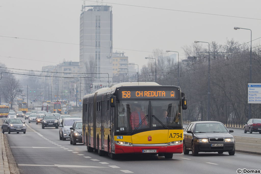A754
Pierwszy raz od dĹuĹźszego czasu na 158 pojawiĹo siÄ coĹ innego niĹź autobus z "Ostrobramskiej" - od tego weekend jednÄ brygadÄ obsĹuguje Mobilis swoimi osiemnastkami.
Słowa kluczowe: MOBSU18