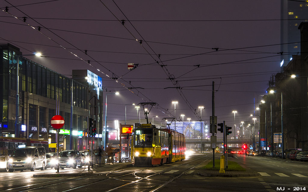 2004
Jedna z BWLek 6+31 przez caĹe miasto.
