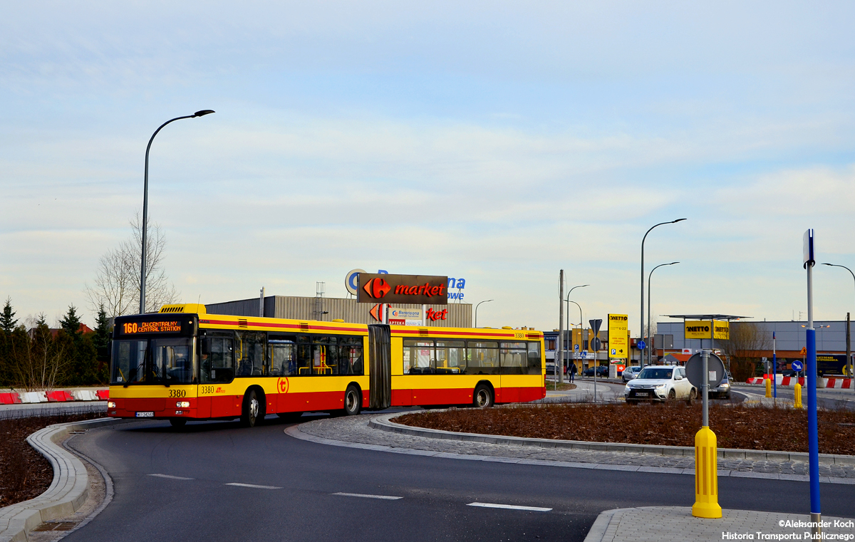 3380
Rondo bez nazwy u zbiegu ulic KÄty Grodziskie i Leona Berensona, ktĂłre kiedyĹ byĹo skrzyĹźowaniem w ksztaĹcie litery "T" przejdzie jeszcze jednÄ modernizacjÄ. Kiedy? Gdy rozpocznie siÄ budowa linii tramwajowej na ZielonÄ BiaĹoĹÄkÄ. Kiedy to nastÄpi? Tego to chyba nawet w TW nie wiedzÄ...
