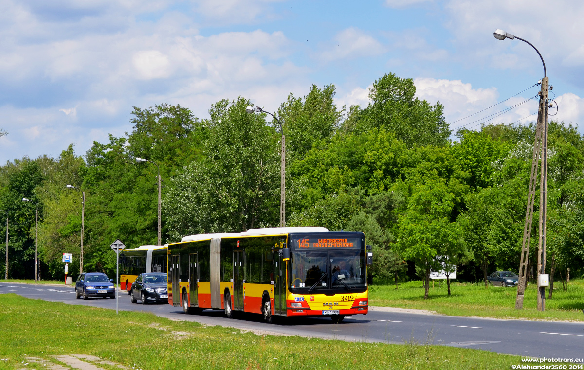 3412
"145" na trasie objazdowej m.in. ul. MarywilskÄ.
Słowa kluczowe: Objazd