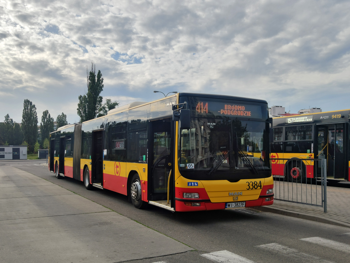 3384
To byĹ jego ostatni wyjazd na miasto. Po zjeĹşdzie z 05/414 zakoĹczyĹ swojÄ liniowÄ karierÄ. ByĹ w peĹni sprawny technicznie, prĂłcz klimatyzacji...
