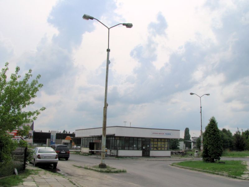 R-12 Piaseczno
Widok na wjazd i wyjazd do zakĹadu Piaseczno oraz widok na dyspozytornie.
