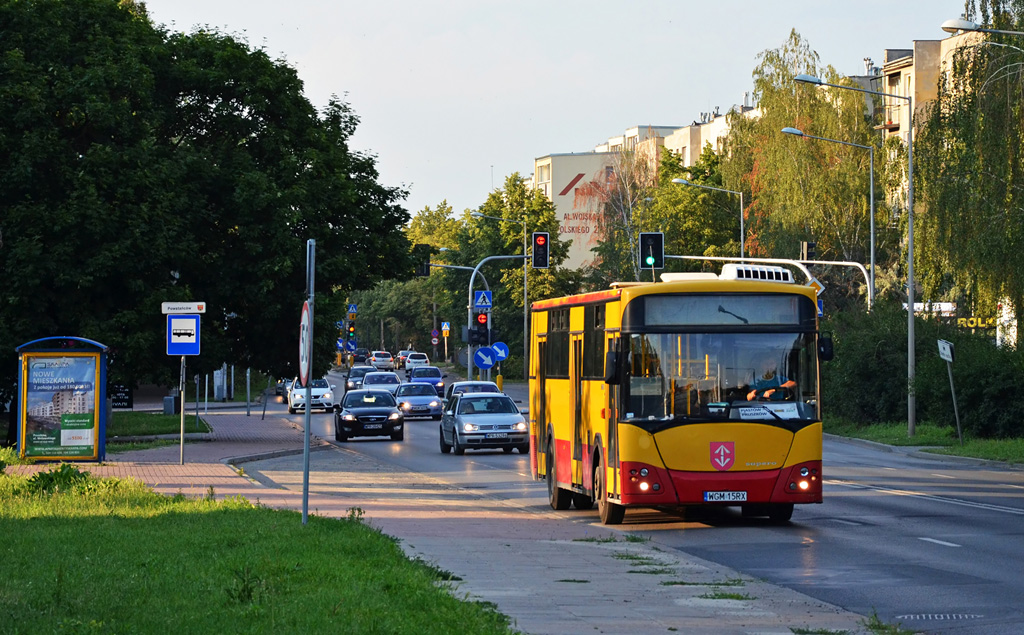 40131
Kwadrat jako rezerwa za zepsutego 30027, obsĹugujÄc kurs PiastĂłw OgiĹskiego (19:00) -> Janki, Real (19:42) 
