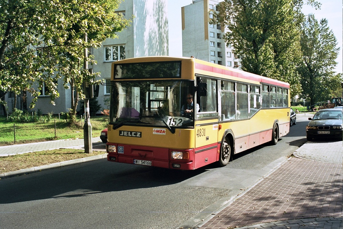 4831
Tymczasowe zmiany tras (na ok. 4 tygodnie) zwiÄzane z remontem ulicy KoĹowej.
Słowa kluczowe: M121M Objazd